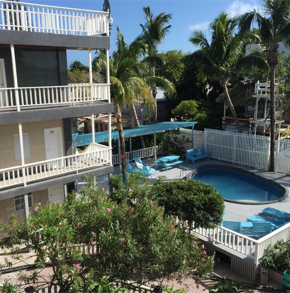 China Town Hotel Caye Caulker Dış mekan fotoğraf