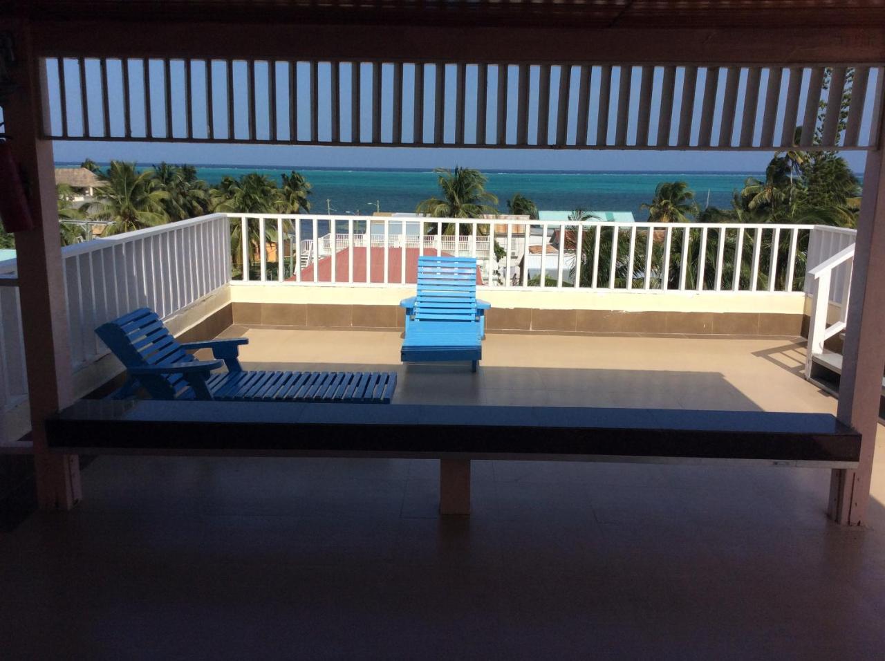 China Town Hotel Caye Caulker Dış mekan fotoğraf
